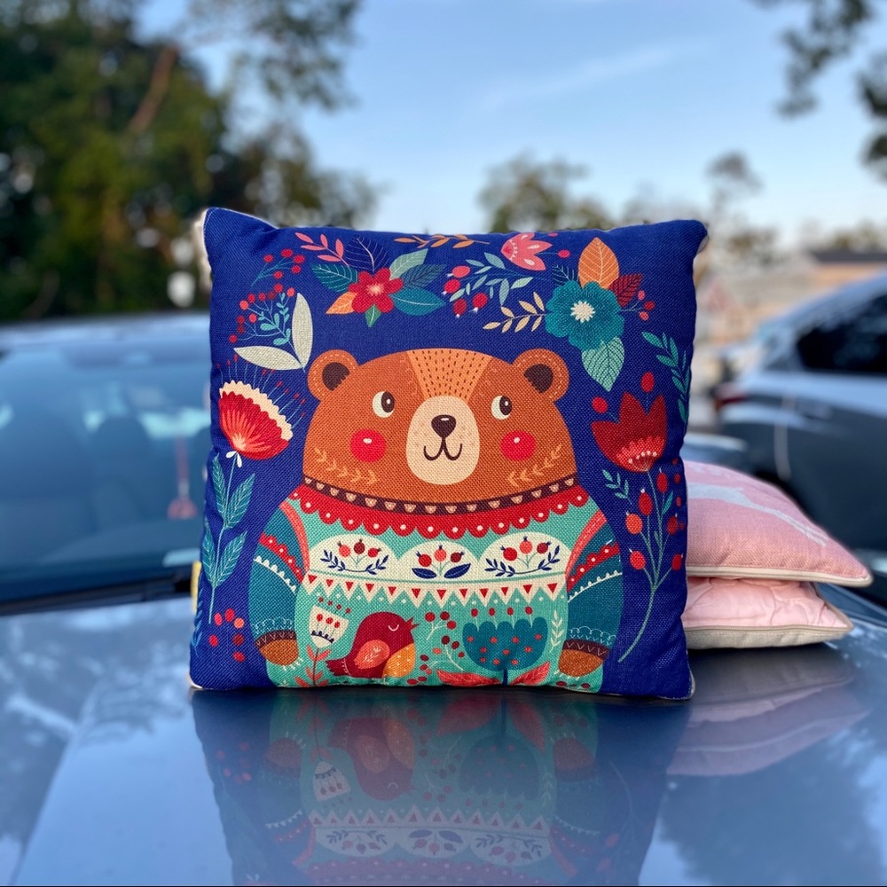 2 in 1 Throw Pillow Blanket
